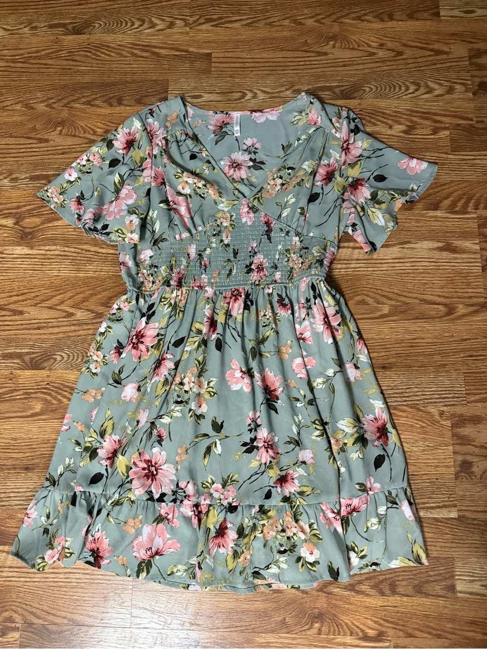 Xhilaration Sage Floral V-Neck Smocked Dress With Ruffled Hem Size XXL - Picture 7 of 12